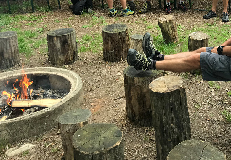 Lagerfeuerromantik am Rastplatz